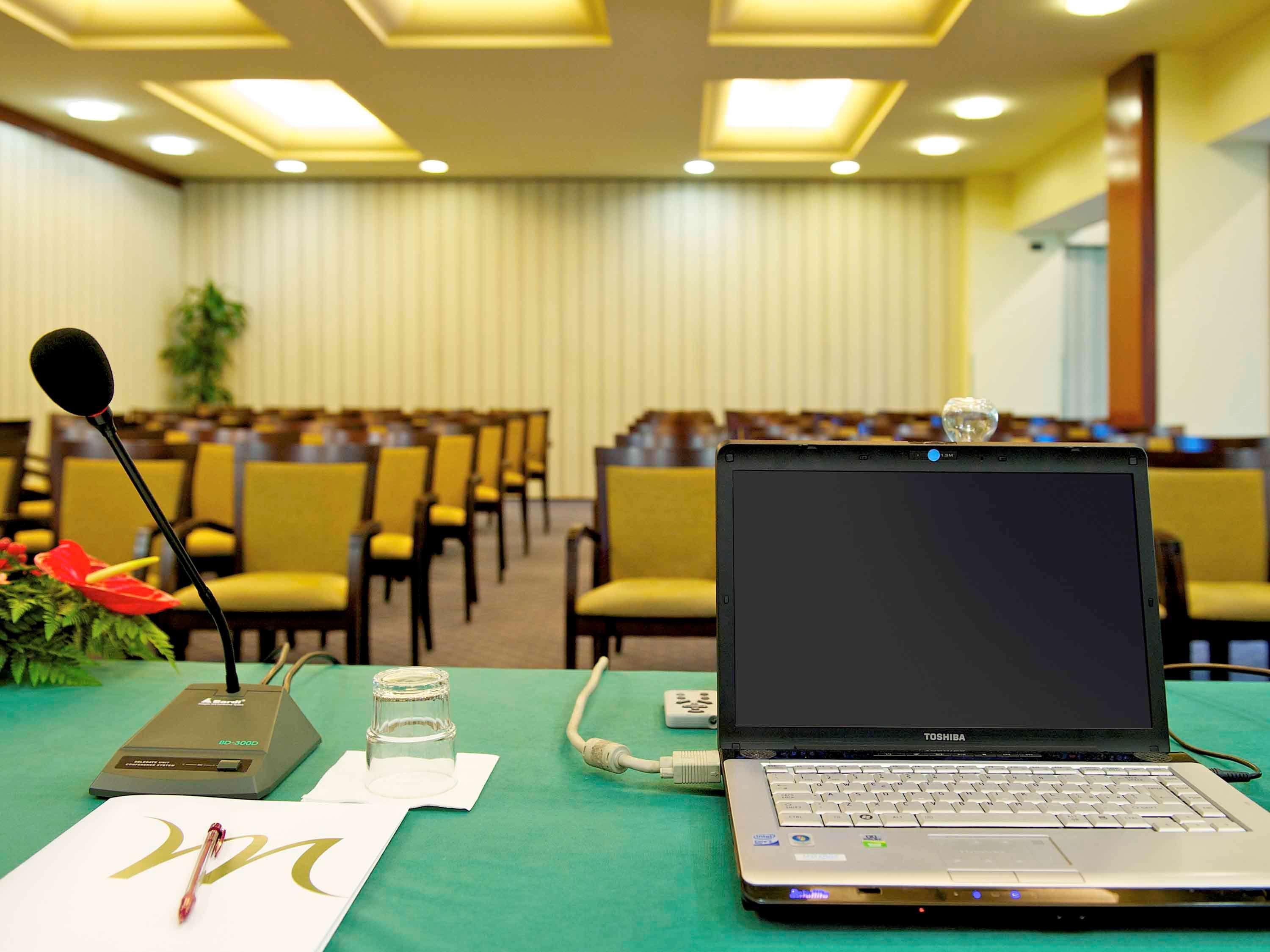 Mercure Reggio Emilia Centro Astoria Extérieur photo
